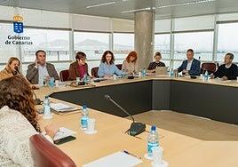 Canarias se niega a convertirse en una cárcel de migrantes para frenar las llegadas a la UE