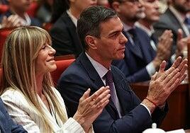 Sánchez responde al procesamiento de su esposa: «El tiempo pondrá a todo el mundo en su sitio»