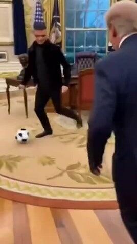 Trump se inventa una pachanga con Cristiano Ronaldo en la Casa Blanca
