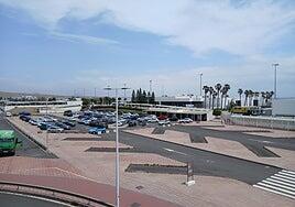 El aeropuerto estrenará un tercer aparcamiento de pago en 2027