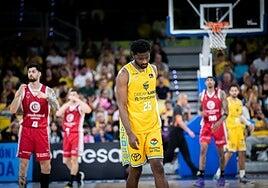 El Gran Canaria, con el mercado en mente para evitar la peor temporada en ACB de su historia
