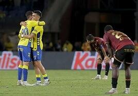 El Cádiz, un caramelo para la UD: seis derrotas consecutivas, 4 puntos de 54...