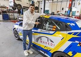 El piloto grancanario Alejandro Martín: «Salir a competir en el Rally Islas Canarias me cuesta 10.000 euros»