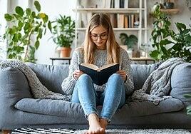 Este es el motivo por el que te cuesta más leer en digital que en papel