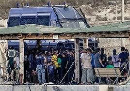 España encabeza el aumento de inmigrantes en la UE antes incluso de la regularización masiva