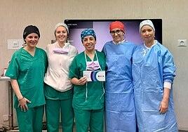 El hospital Insular de Gran Canaria introduce un implante triple pionero para tratar el glaucoma