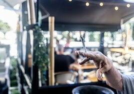 Prohibido vender cigarrillos a los nacidos a partir de 2009: así es la medida antitabaco más radical