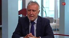 Las recomendaciones de libros del ministro Ángel Víctor Torres