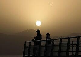 El aire mejora en Canarias, pero con altos picos de contaminación por supercalimas
