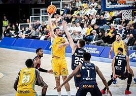 Pierre Pelos, Isaiah Wong y Nicolás Brussino, los candidatos para el Premio CANARIAS7 Pepe Moriana