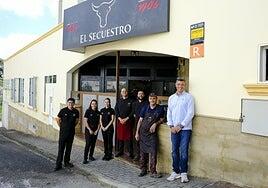 Los empleados del restaurante El Secuestro de Teror recuperan la sonrisa