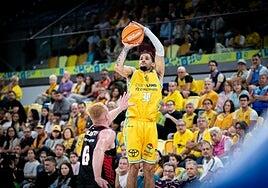 Dreamland Gran Canaria - Bàsquet Girona: ... Y por fin, llegó el triunfo claretiano, con Brussino de líder (100-90)