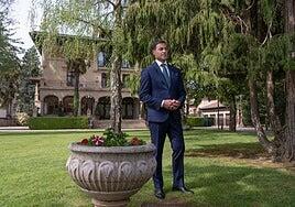 «PSOE y PP deberían pensar que el exceso de crispación es jugar con fuego y engordar a Vox»