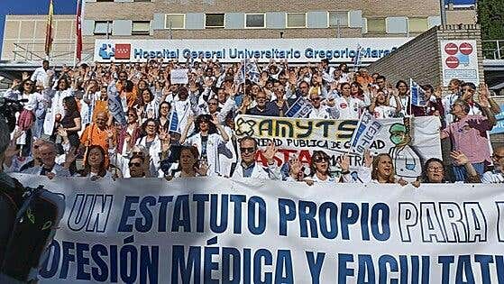 «Mi operación urgente se retrasa: es una huelga salvaje»