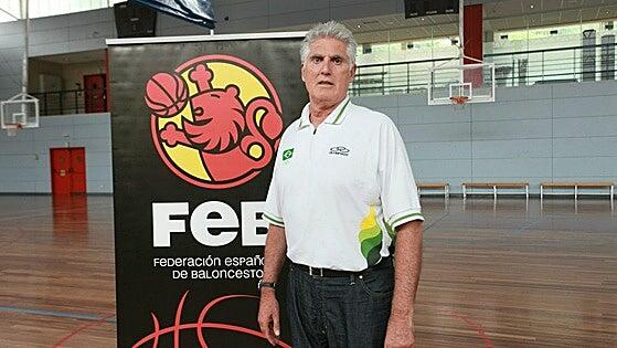 Muere Moncho Monsalve, leyenda del baloncesto español