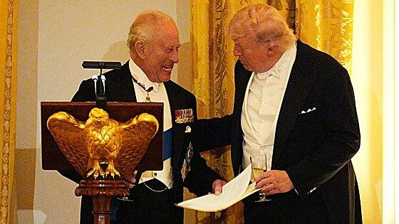El mensaje oculto tras el regalo de Carlos III a Trump: un trozo de historia en el Despacho Oval