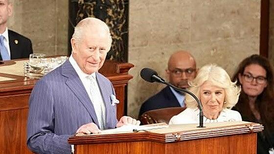 Los chistes de Carlos III se ganan a los políticos de EE UU: «Sin nosotros, estarían hablando francés»