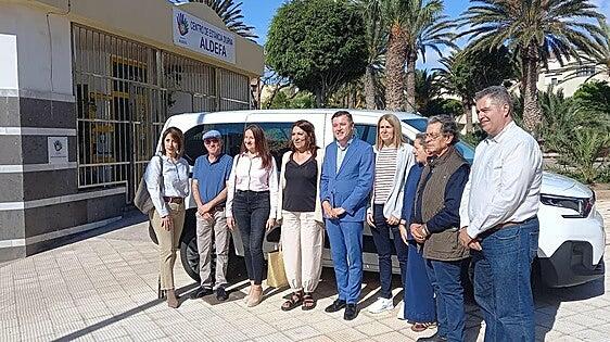 El Cabildo impulsa la atención a la dependencia en el sureste con un nuevo vehículo adaptado para Aldefa