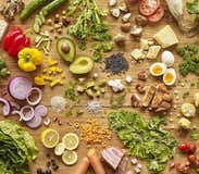 Los componentes esenciales que tu cuerpo no puede producir y necesitas obtener con la dieta