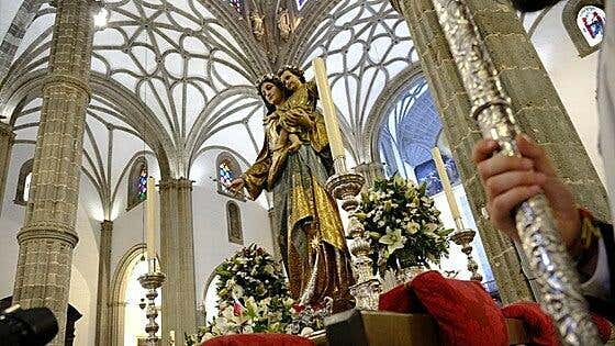 El traslado de Nuestra Señora de María Auxiliadora a la catedral de Santa Ana, en imágenes