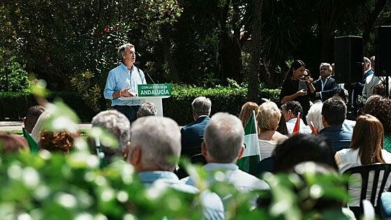 Feijóo blande la corrupción contra Montero y clama por mantener la mayoría absoluta en Andalucía