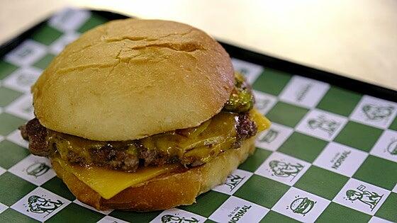 Las hamburguesas más «normales» llegan a Gran Canaria de la mano de Oscar Dayas