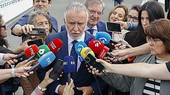 Torres pide al PP que «colabore» y los conservadores responden que el Gobierno genera el «caos»