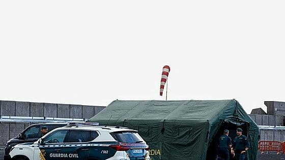 España activa un operativo inédito y blindado para evacuar a los pasajeros del crucero del hantavirus