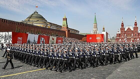 Putin carga contra la OTAN en el desfile más breve y modesto del día de la Victoria