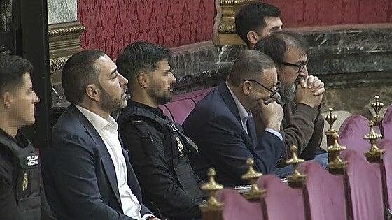 La caja de Ferraz eclipsa a las mascarillas en el juicio del Supremo