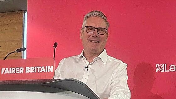 Starmer intenta frenar su crisis de liderazgo con un discurso europeísta