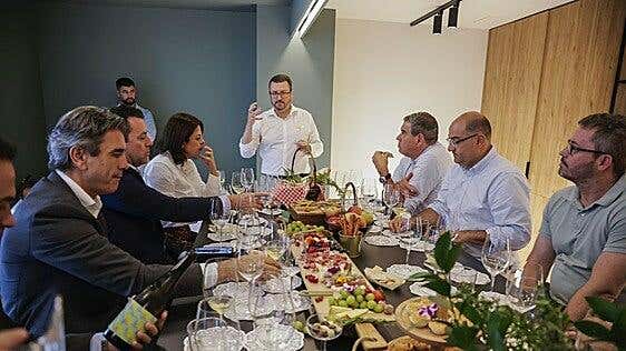 Hosteleros, bodegueros y prescriptores se rinden a la sidra de Gran Canaria