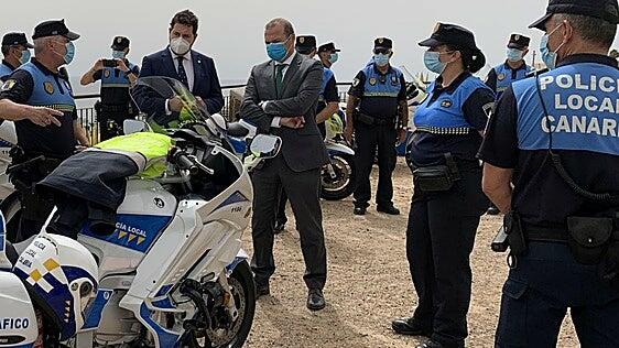 Íñiguez: «Sigue habiendo una jefa en la Policía Local, el cuerpo no está descabezado»