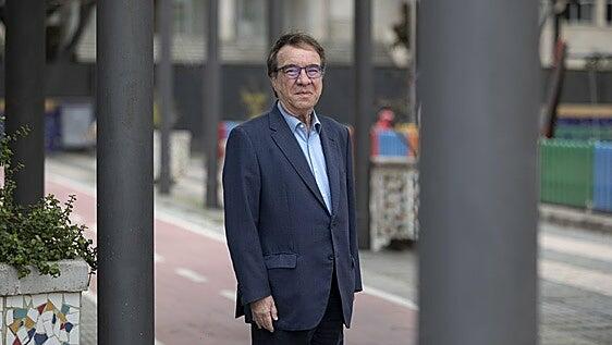 Amós García Rojas: «Lo que más miedo me dio del brote de hantavirus fue el pánico de la ciudadanía»