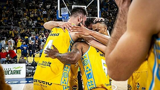 El derbi canario es amarillo y el Granca es de ACB (102-83)