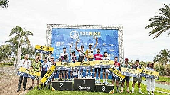 Tessa Kortekaas y Hans Becking reinan en la Fred. Olsen Express Transgrancanaria Bike 2026