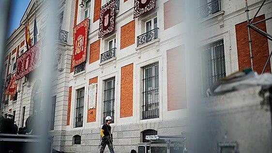 Un tribunal suspende declarar la sede de la Comunidad de Madrid como lugar de memoria antifranquista