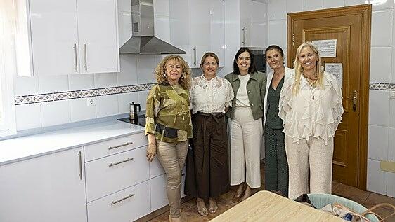 La Fundación DinoSol y Alejandro Da Silva inauguran el comedor cocina de la Casa Hogar de la ong de atención a menores con leucemia y sus familiares