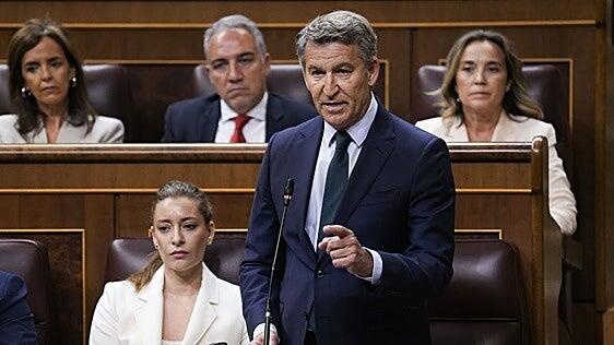 Feijóo coquetea con la moción de censura y mira a los socios de Sánchez: «Tienen que mover ficha»