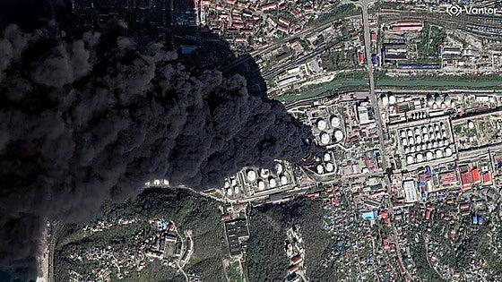 Arde Rusia: los ataques ucranianos a las refinerías son visibles ya desde el espacio