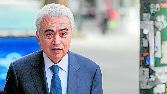 Aviso de la AIE: "Las reservas de petróleo pueden entrar en zona roja en verano"