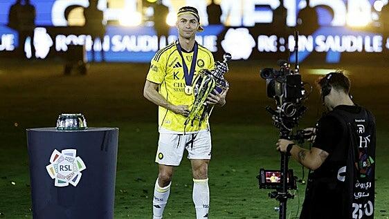 Cristiano conquista su primer título en Arabia