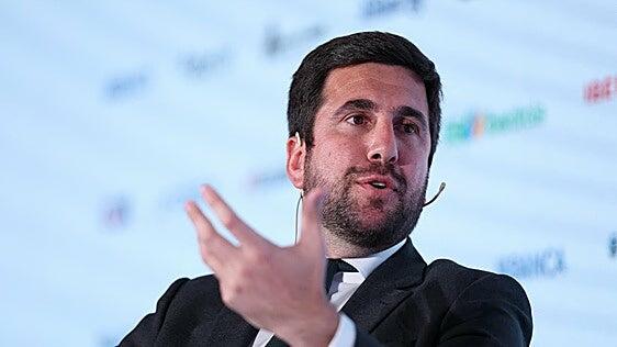 Enrique Riquelme comunica que se presenta a las elecciones al Real Madrid