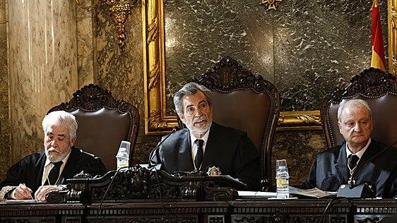 El Supremo rechaza suspender la regularización de migrantes