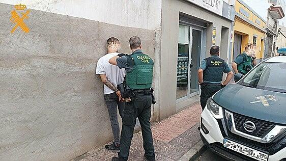 La Guardia Civil desarticula la actividad delictiva de un individuo multirreincidente en Vecindario