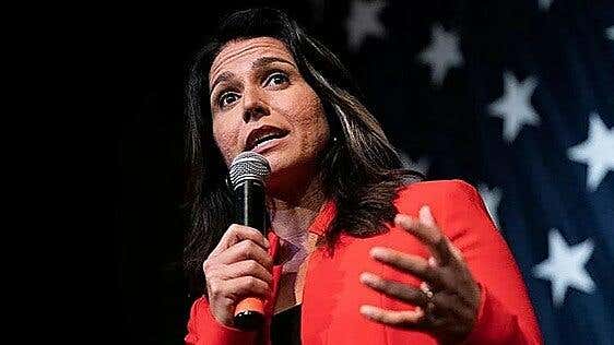 Dimite Tulsi Gabbard, la directora de Inteligencia de Estados Unidos que contradijo a Trump sobre Irán
