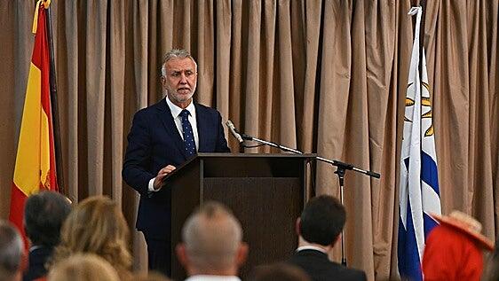 Torres dice que pese a los cruces de declaraciones con Clavijo, las relaciones con el archipiélago se mantienen firmes