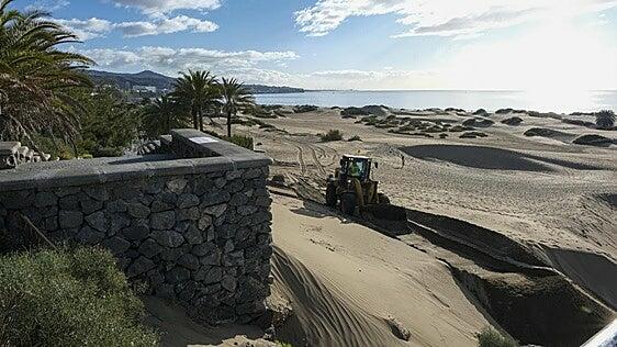 Cerca de hamacas y kioscos se eleva a un 64% el volumen de arena perdido en las dunas