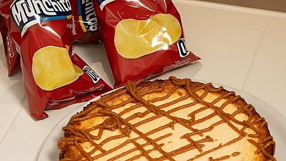 Aristeo Obrador y Munchitos lanzan una tarta de queso con sabor a Canarias