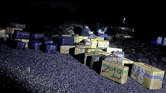 Teléfonos pinchados, GPS en coches y vigilancia en cuatro islas: así destapó la Udyco a la banda de narcos más buscada de Canarias